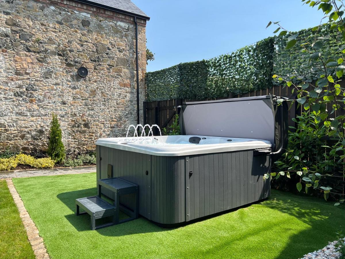 Converted Victorian Coach House With Hot Tub Stewartstown Luaran gambar